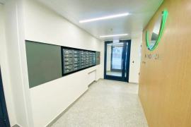 Продам просторную 2-ку